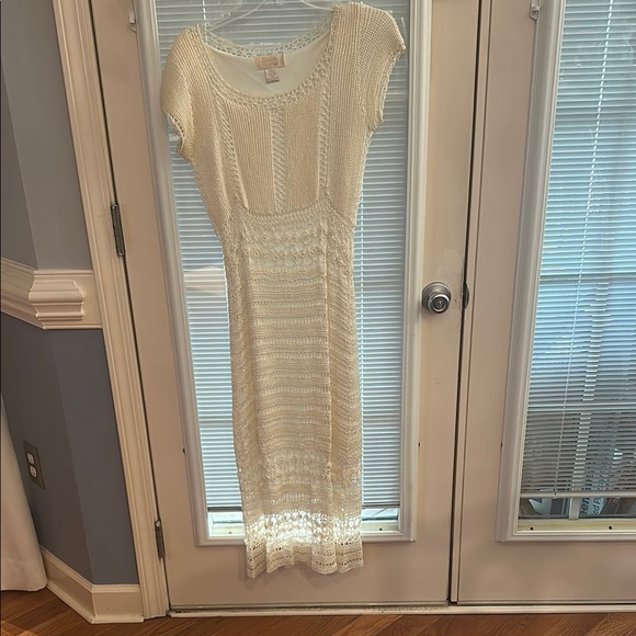 Cream Sheath Midi Dress with Scoop Neck and Short Sleeves - Picture 1 of 3